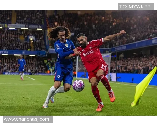 英超足球焦点西安足球队团队协作的策略与实践分析