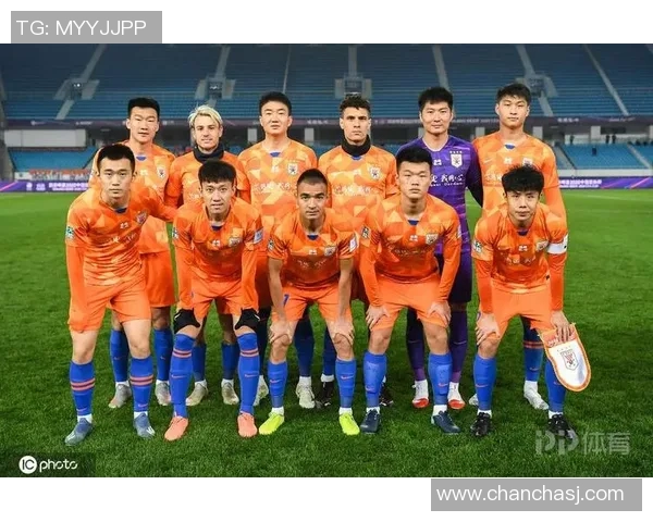 运动最新数据重庆篮球队比赛经验引发热议球迷对战术与表现的争议分析