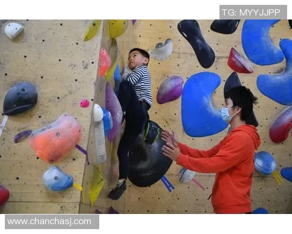 实时新闻深圳攀岩队的盯防战术解析与实战应用探讨